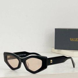 Picture of Valentino Sunglasses _SKUfw46771999fw